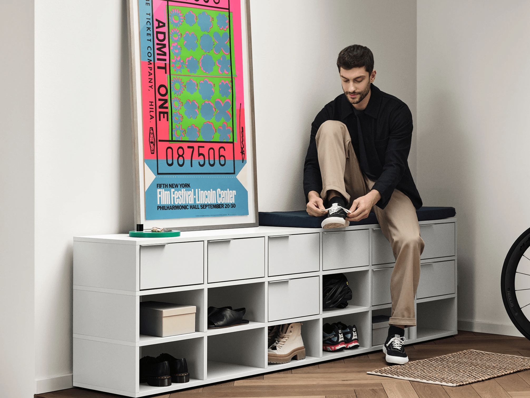 Shoe Rack in White with Drawers 1