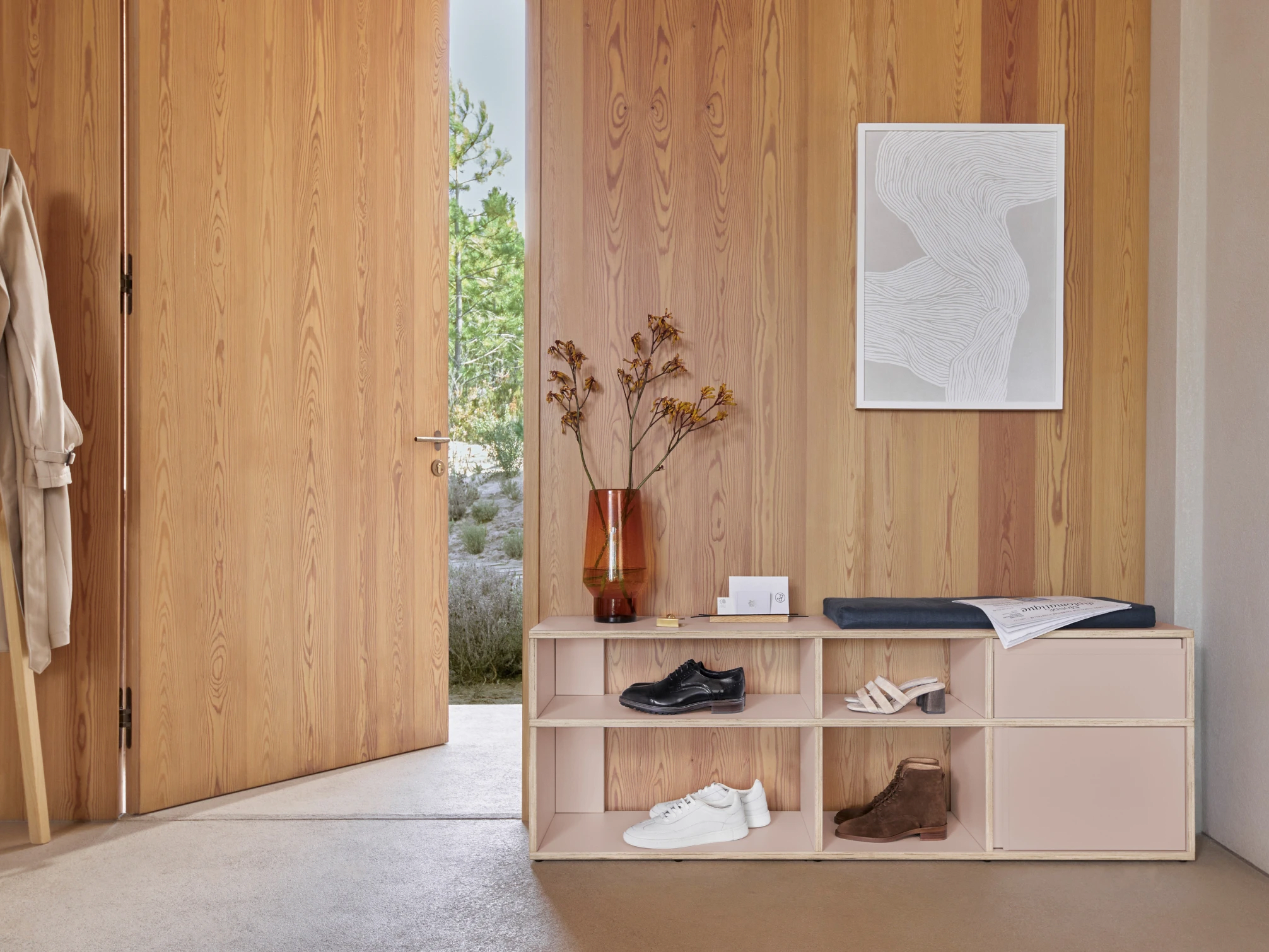 Shoe Rack in Pink with Doors and Drawers 2