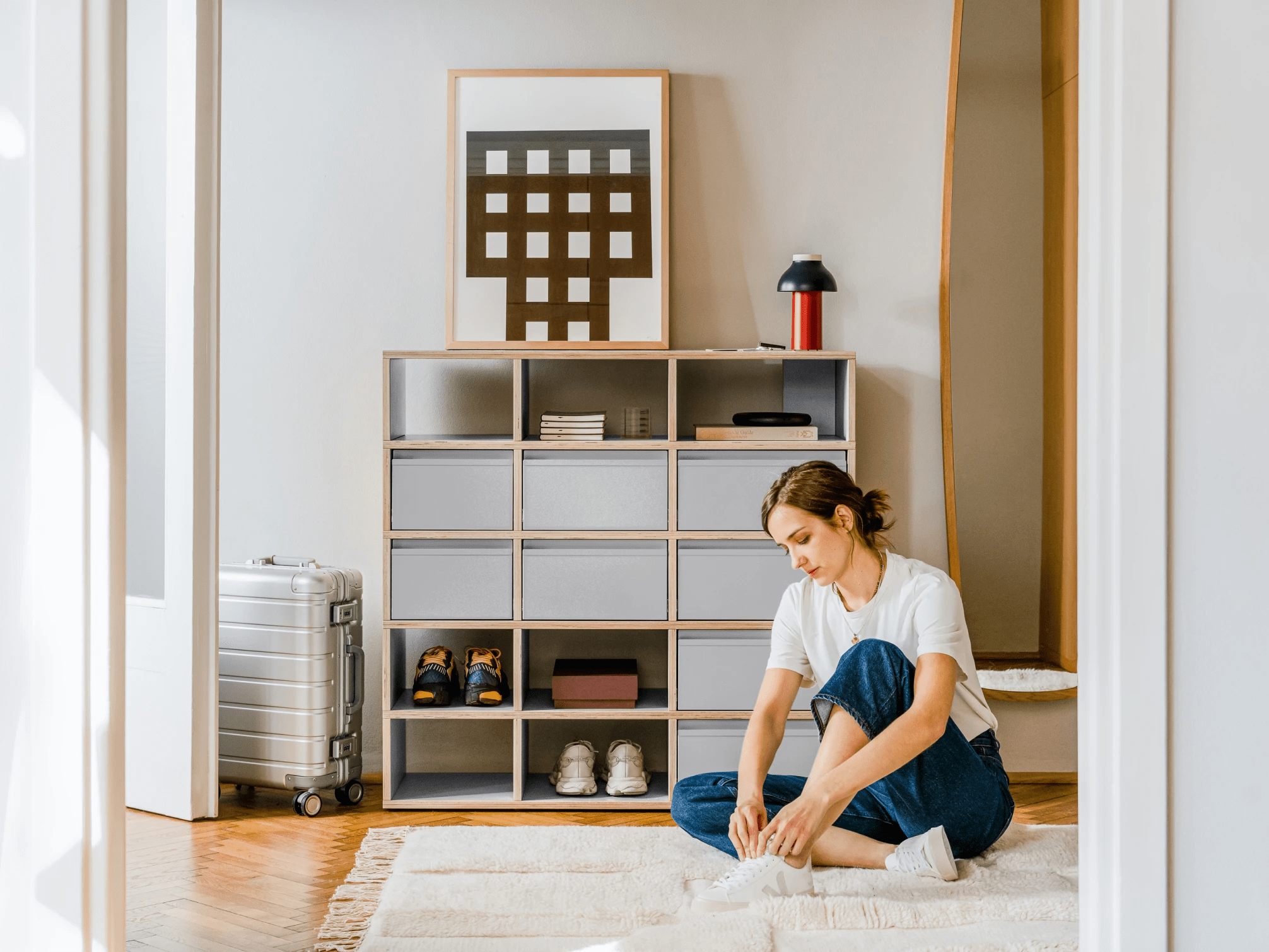 Zapatero en Gris con Puertas y Cajones 1