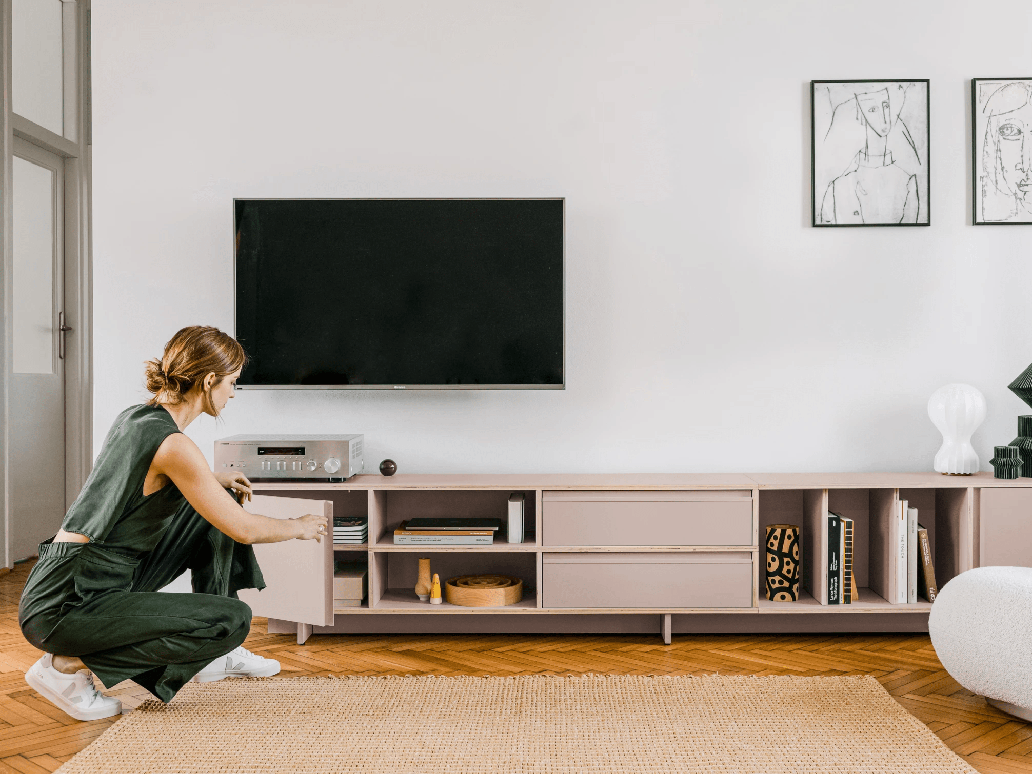 Deep Dusty Pink Plywood Tv Stand with Drawers and Cable Management plywood - 190x53x40cm 2