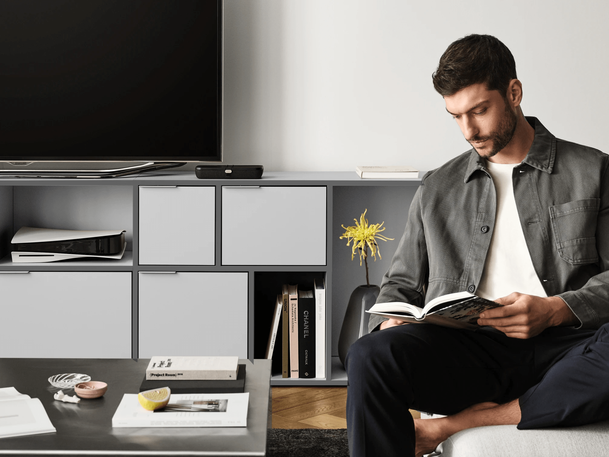 Tv Stand in Grey with Drawers and Backpanels 2