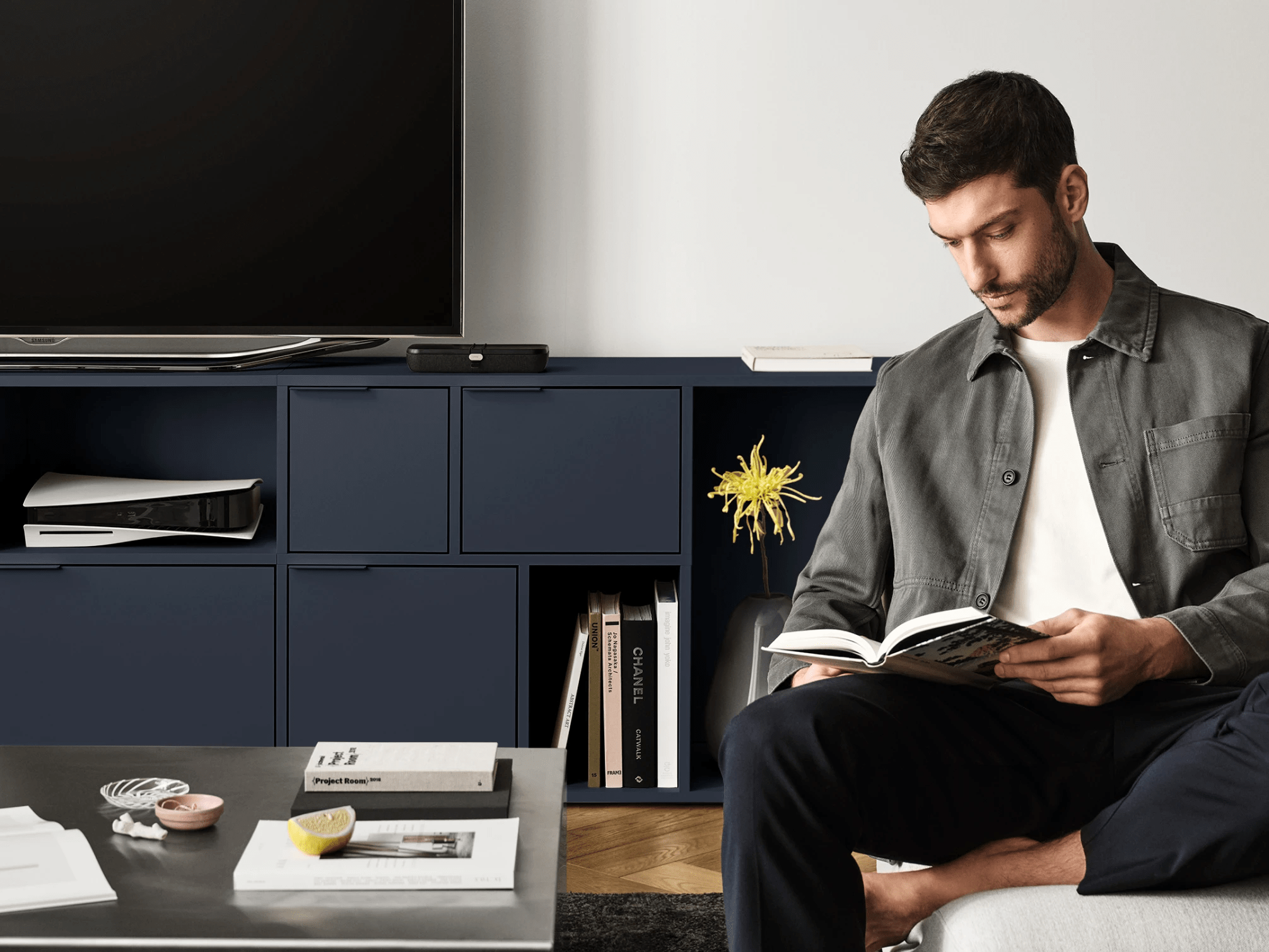 Tv Stand in Blue with Drawers and Backpanels 2