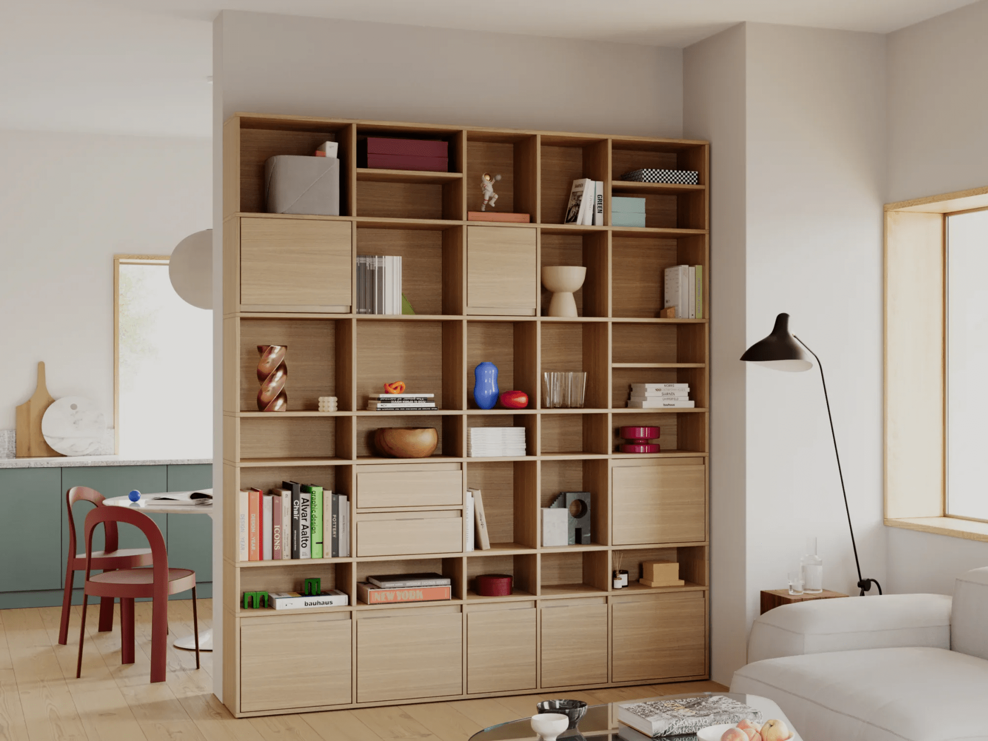 Wall Storage in Oak with Doors and Backpanels 1