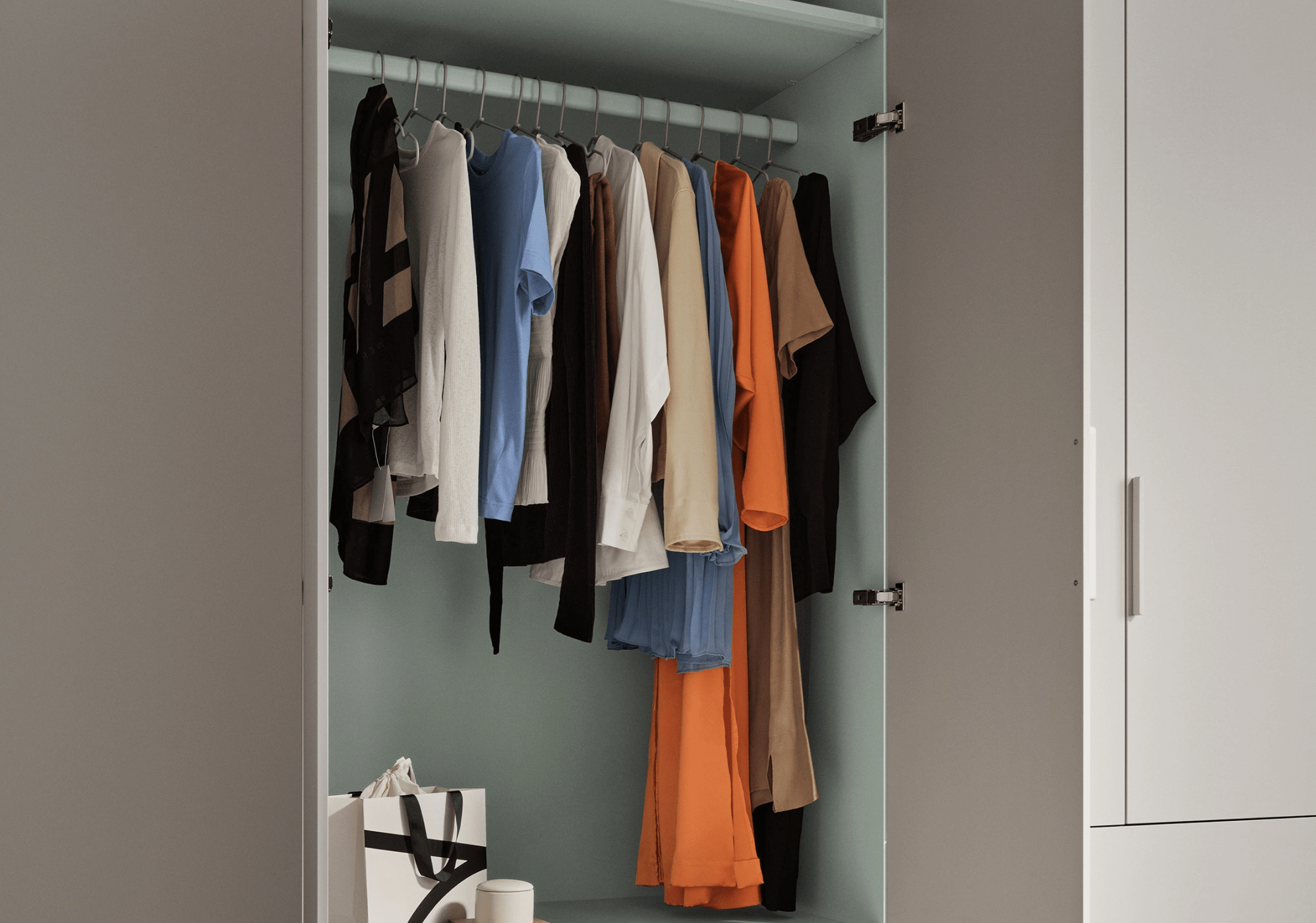 Wardrobe in Cashmere and Green with Internal and External Drawers 2