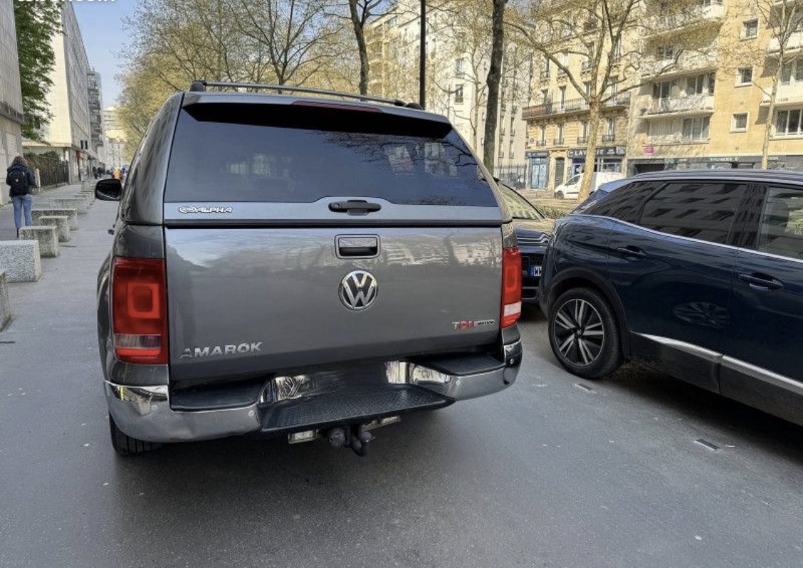 VW Amarok 2.0 BiTDI 4Motion + hardtop — 2/2