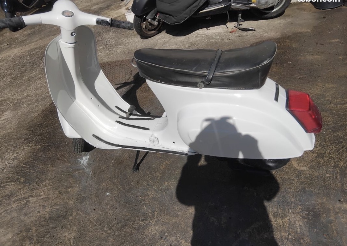 Scooter rétro 125 blanc