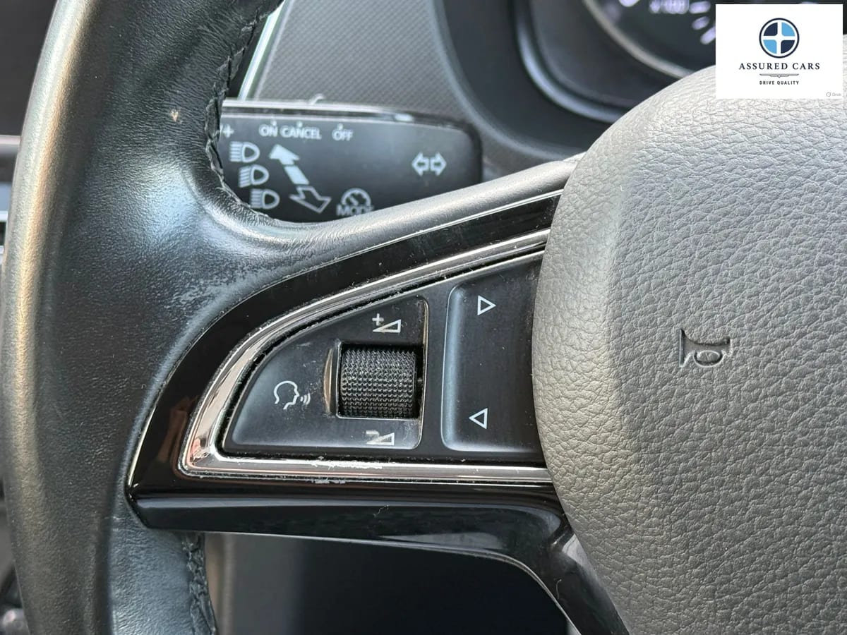 Car View 32