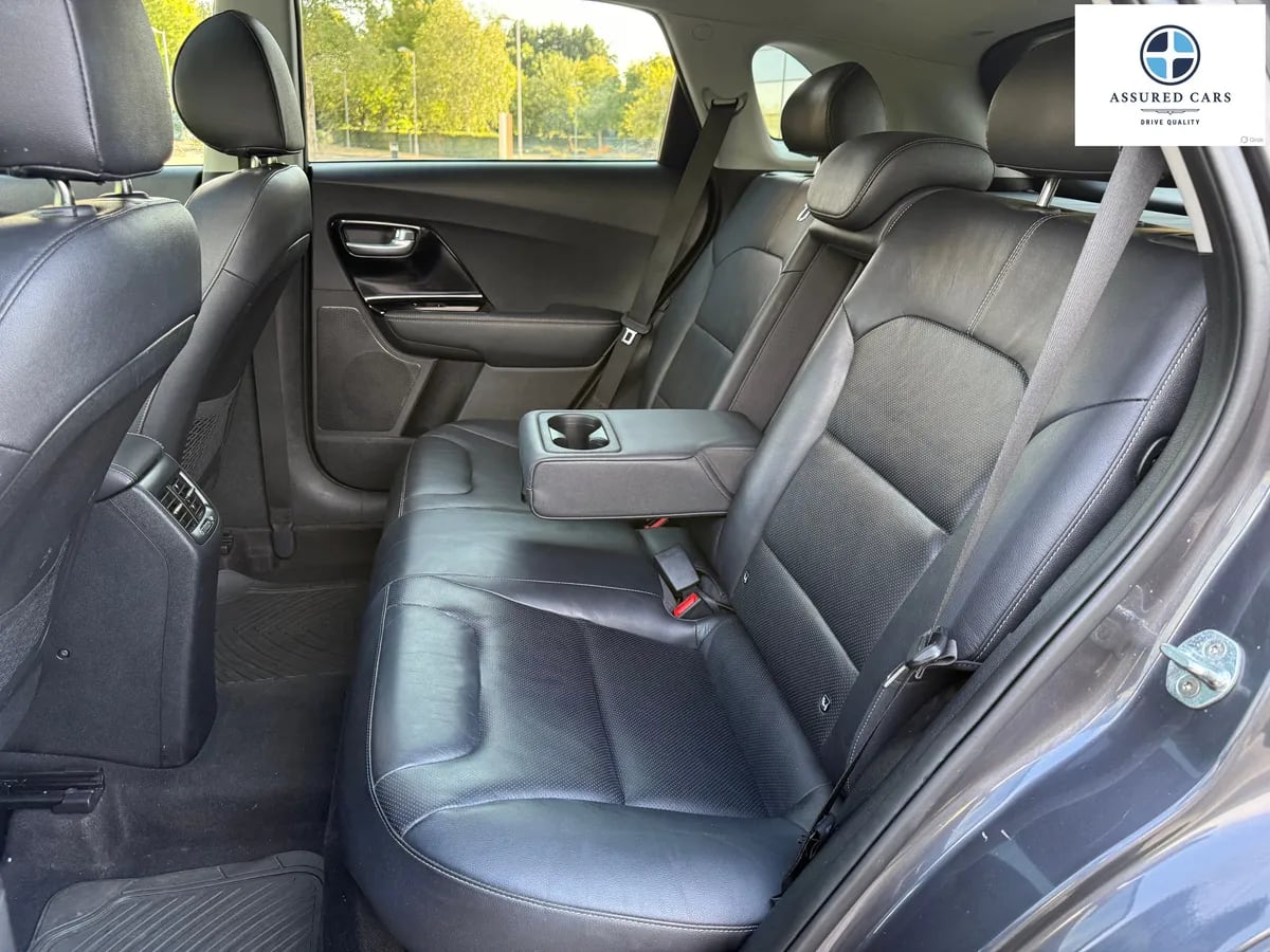 Car View 26