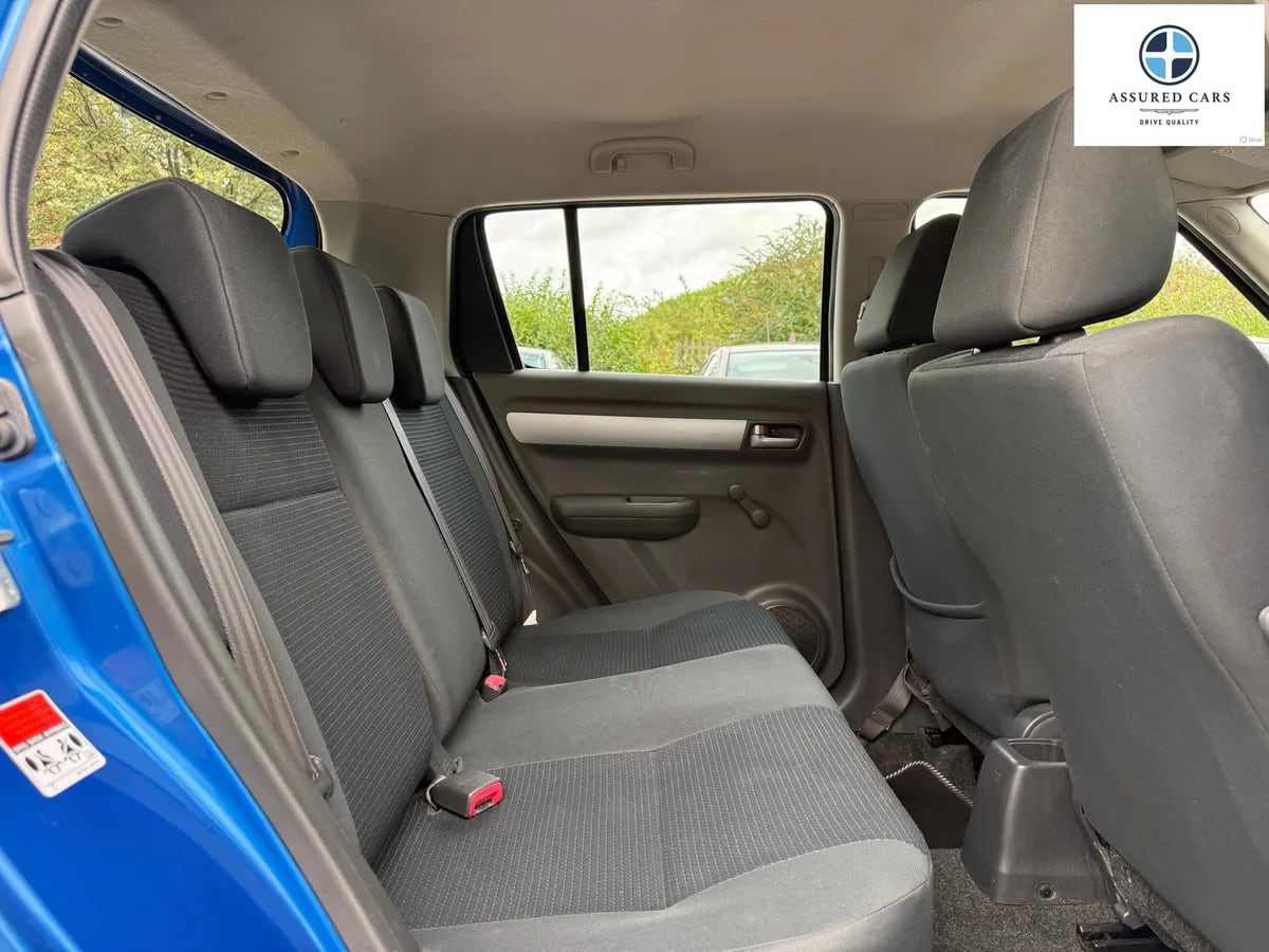 Car View 9