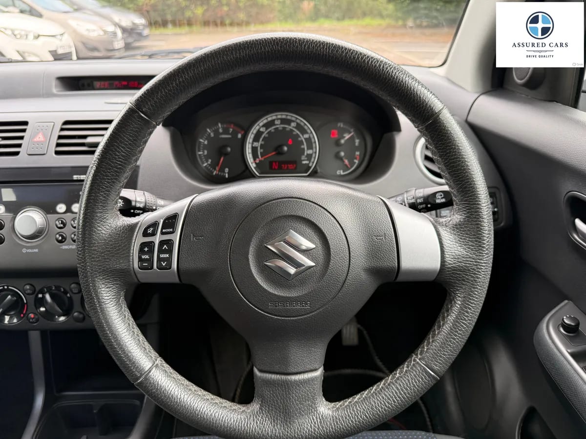 Car View 17