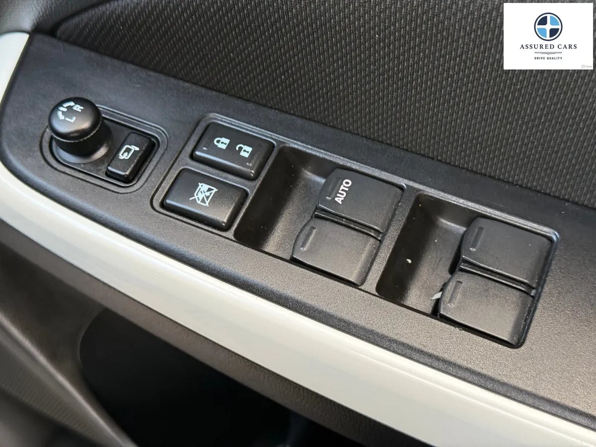 Car View 27