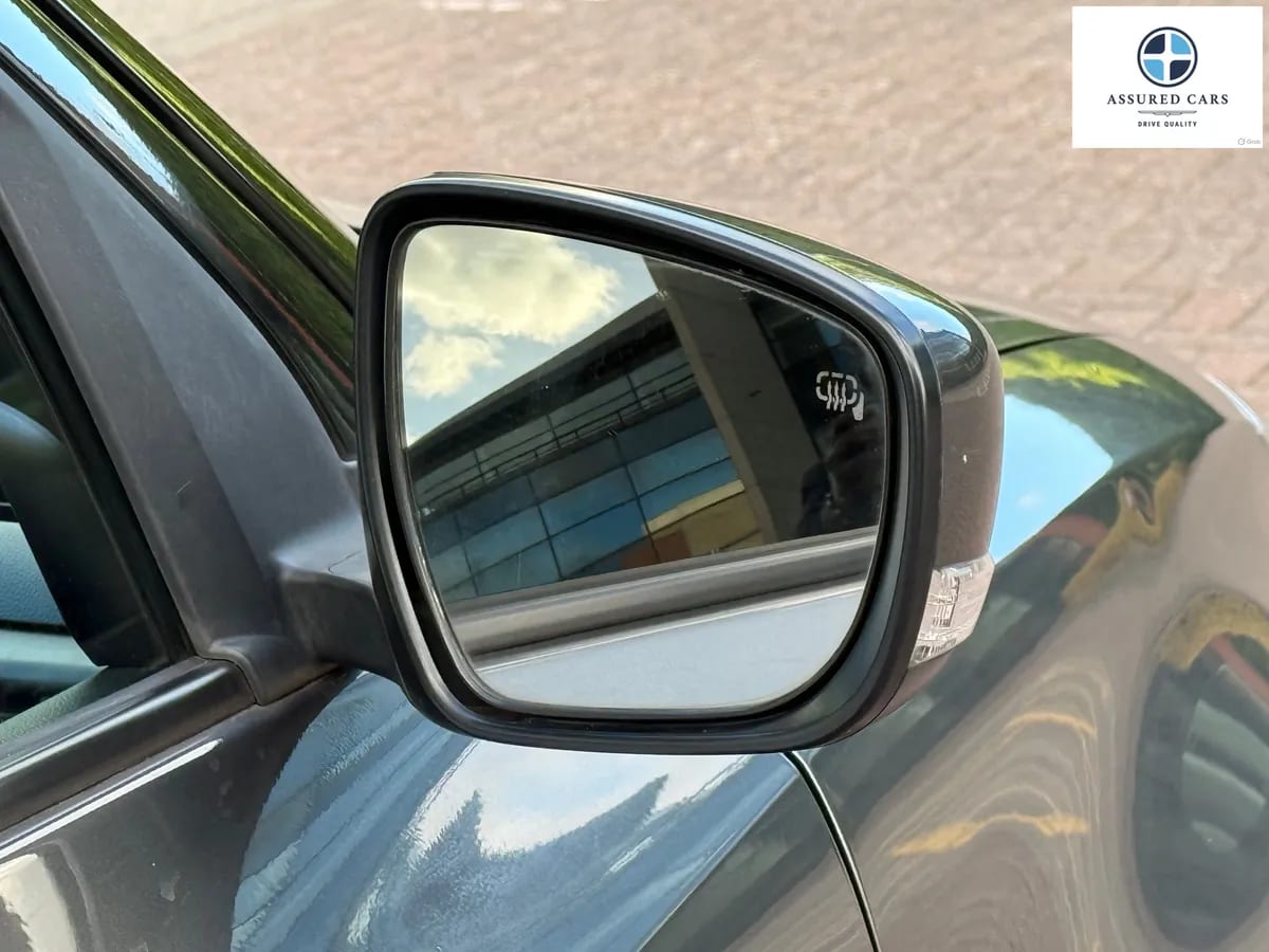 Car View 30