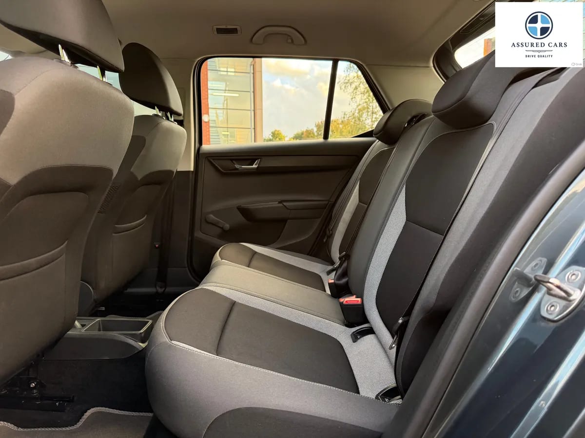 Car View 18