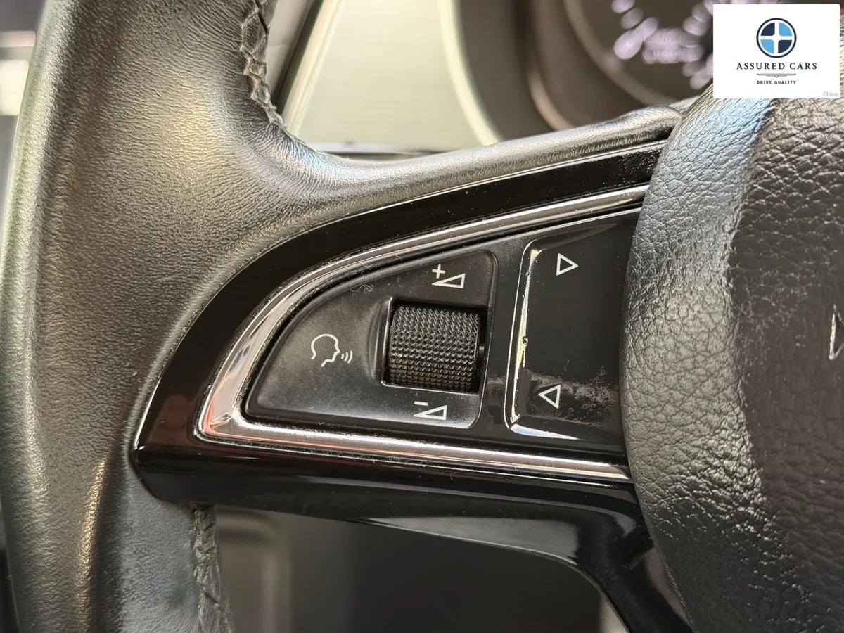 Car View 26