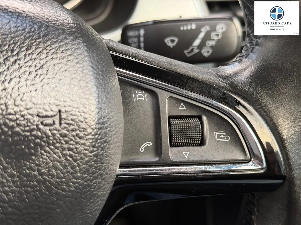 Car View 27