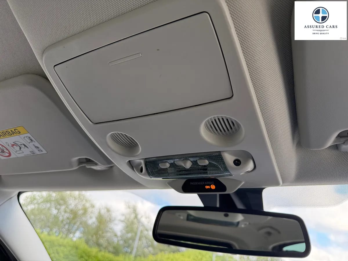 Car View 26