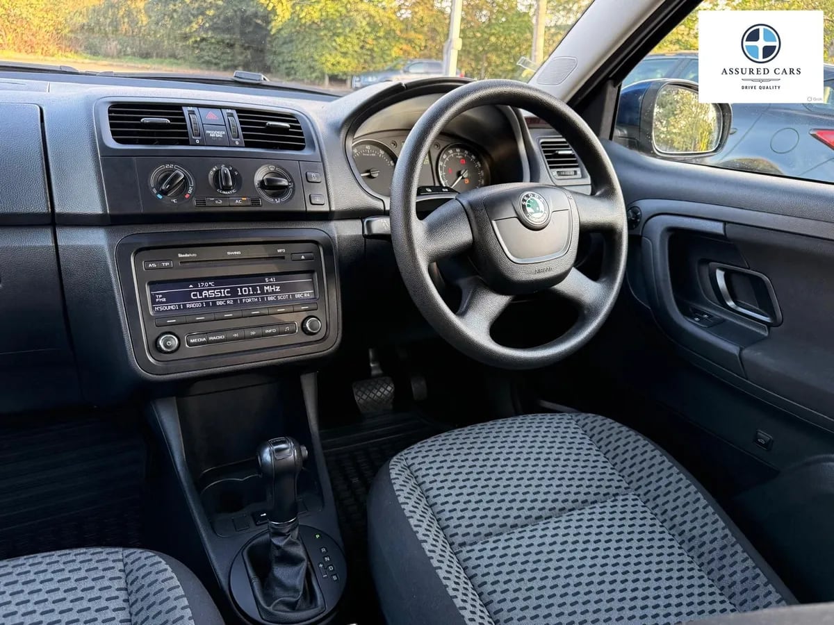 Car View 16