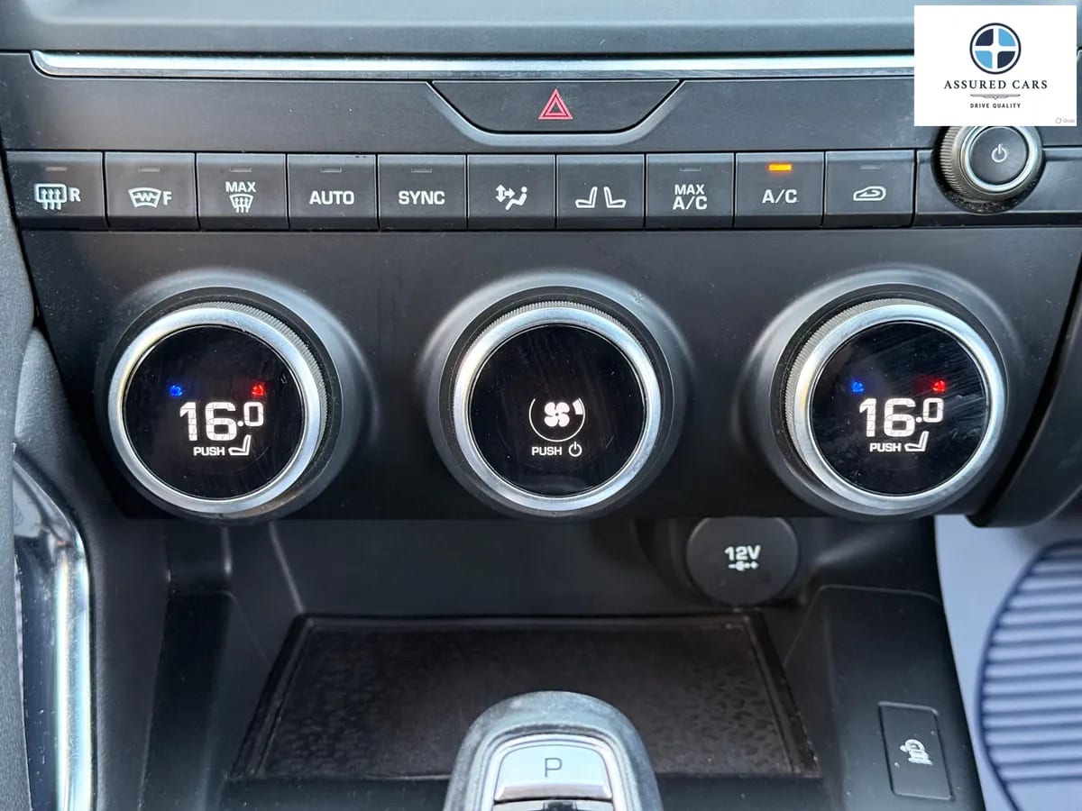 Car View 32