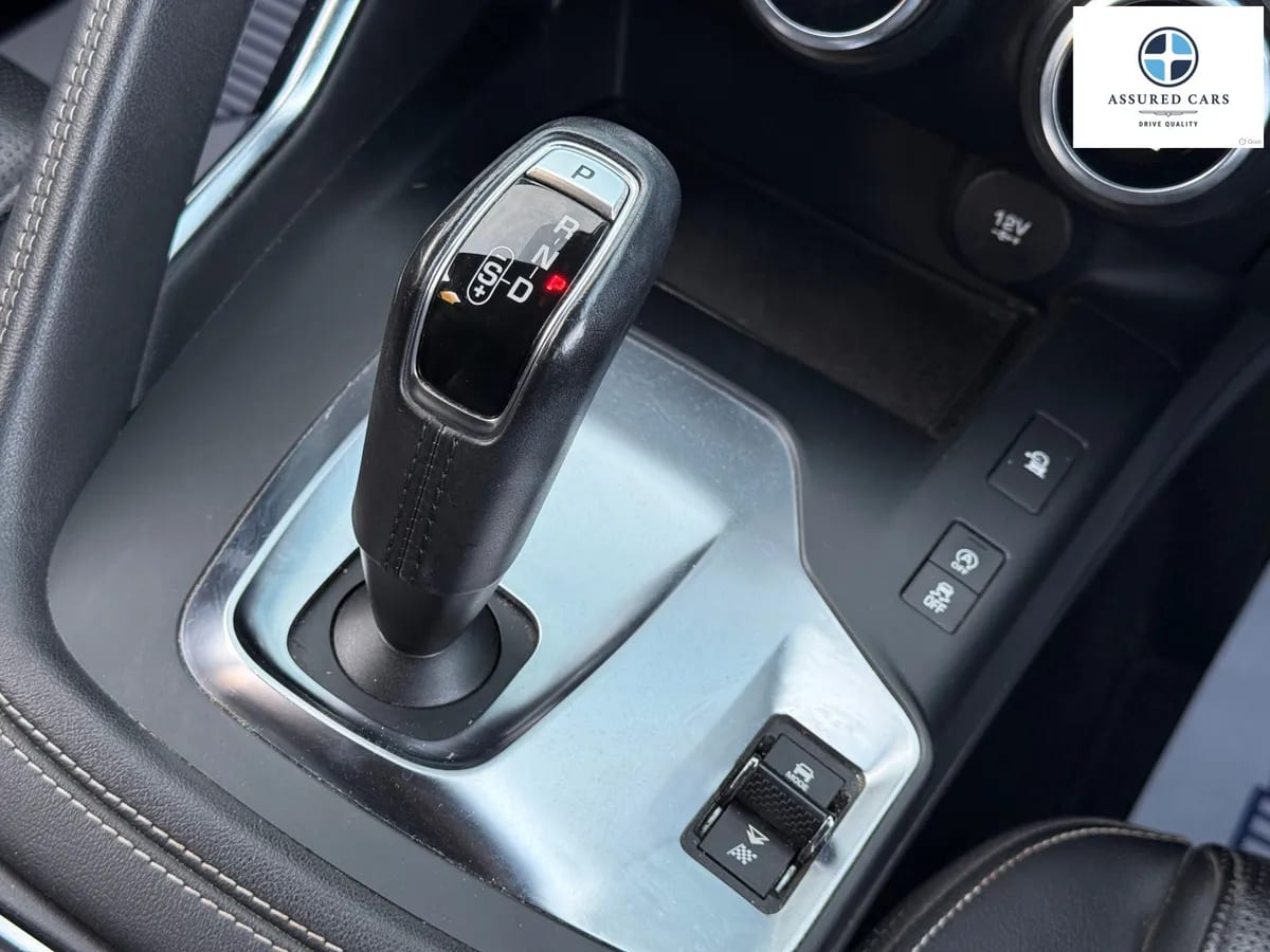 Car View 33