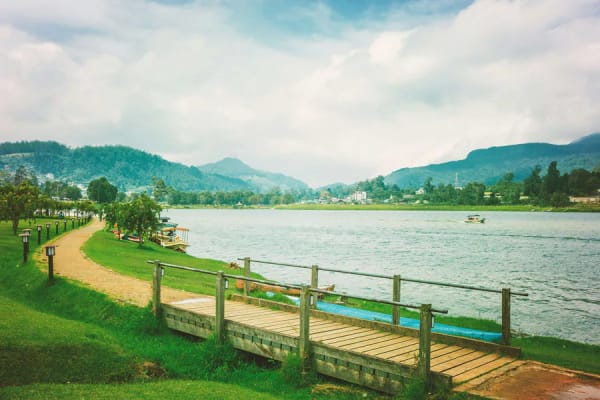 Gregory Lake in Nuwara Eliya