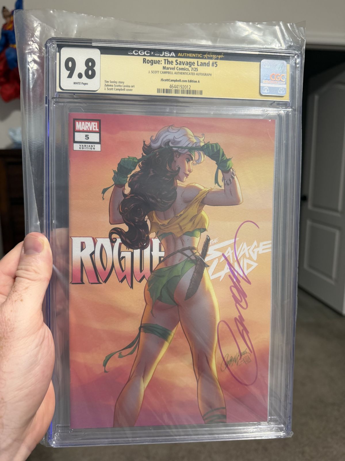 マーベルルーシーアトウェル HOLD IT YOU'RE JUST SWELL Rogue: The Savage Land #5 Signed by J. Scott Campbell | Raremarq