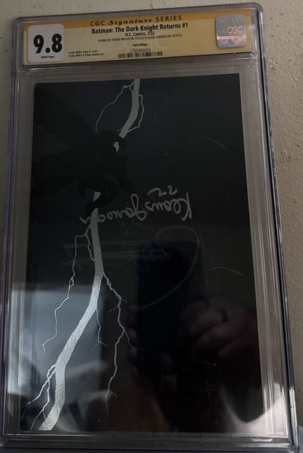 Image for Batman: The Dark Knight Returns Foil CGC 9.8 2x signed
