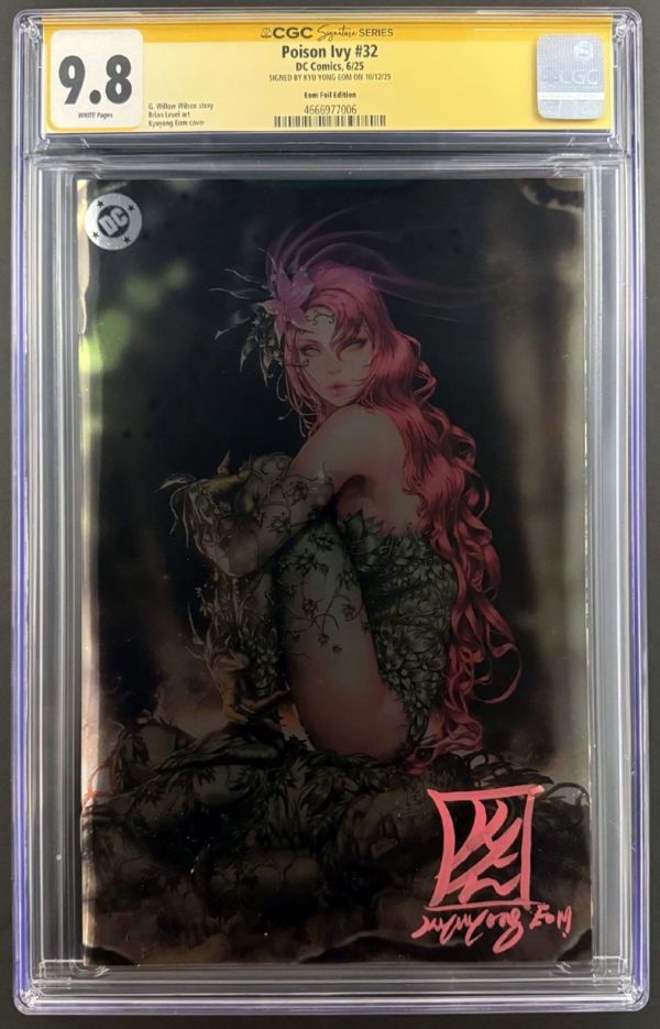 Image for POISON IVY #32 CGC 9.8 SS SIGNED KYUYONG EOM FOIL VARIANT EDITION LOW POP RARE