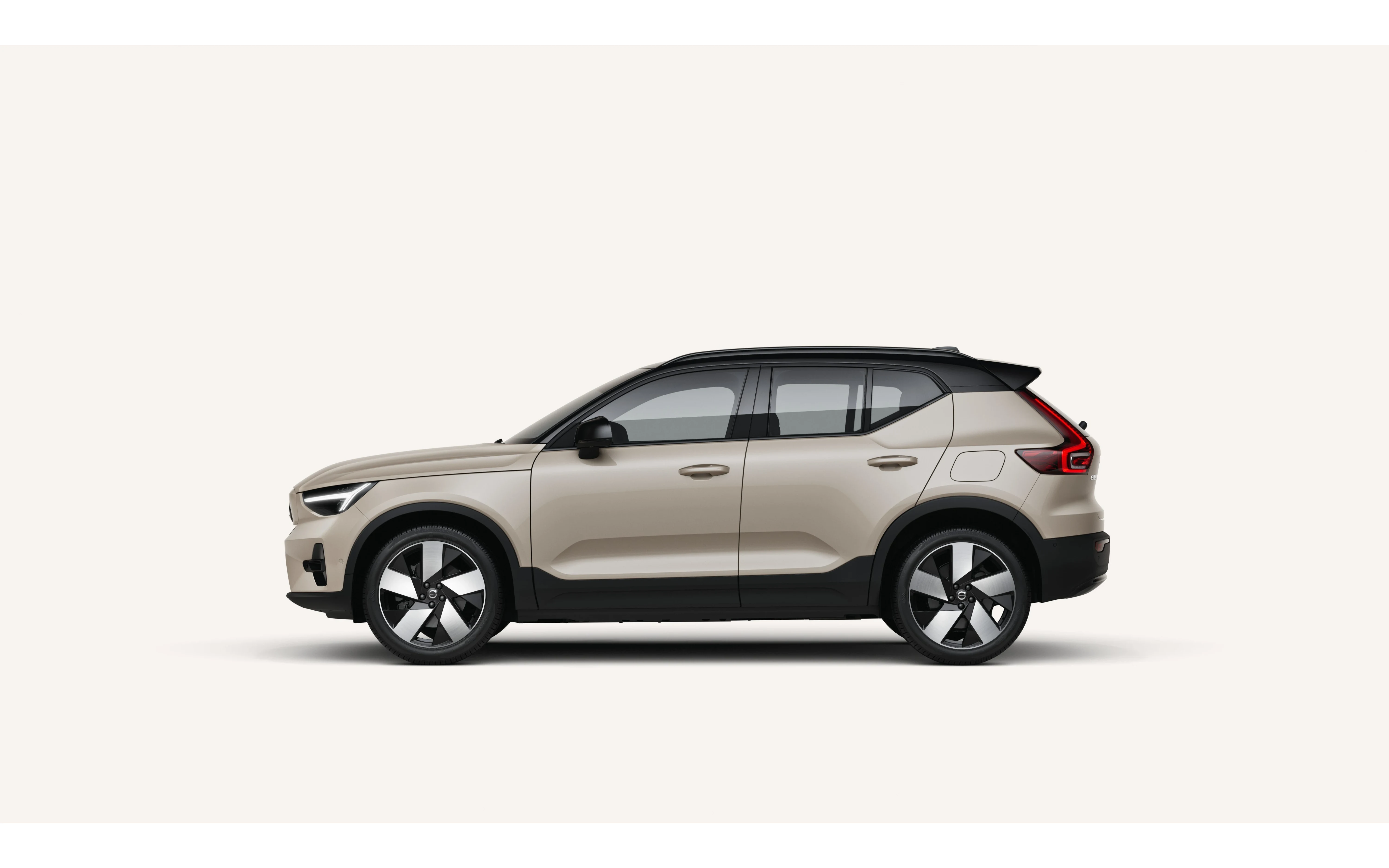Volvo EX40