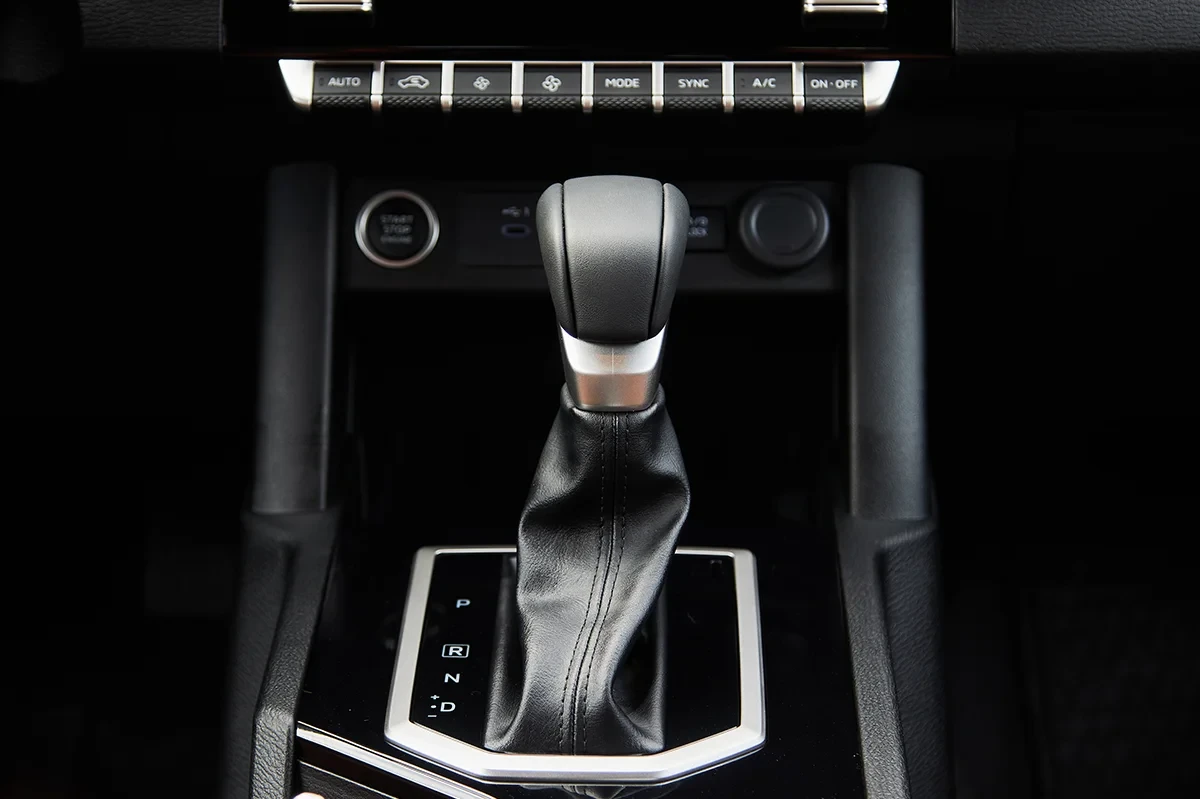 Mitsubishi L200 - miniatura 16