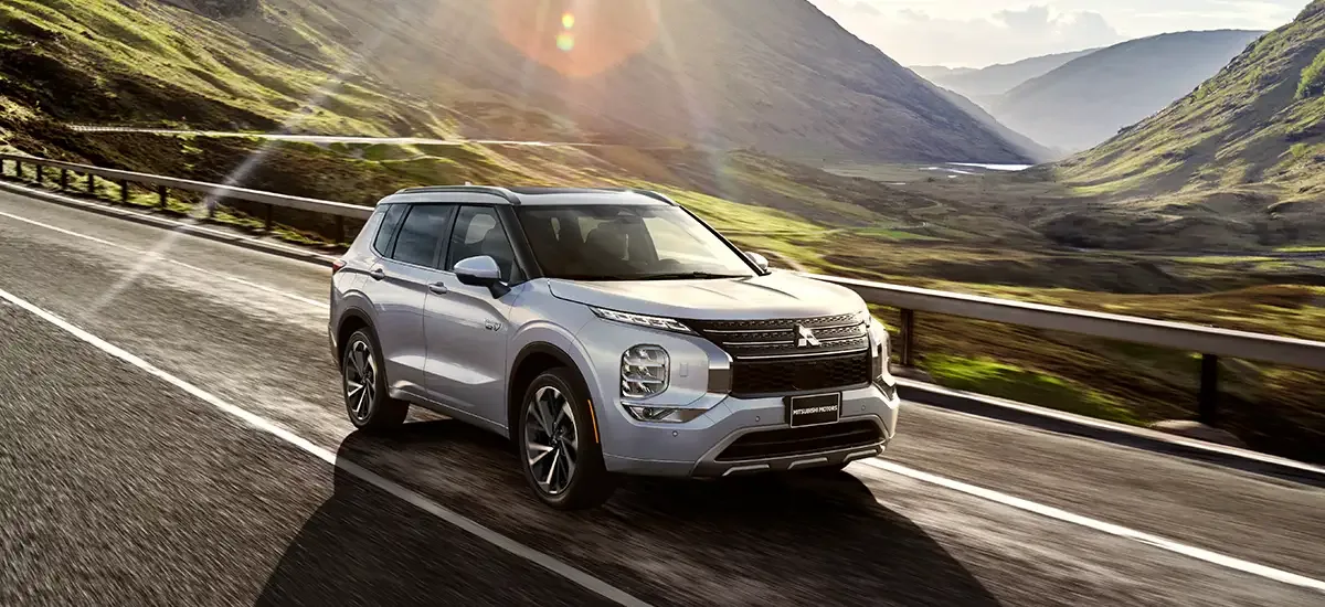 Mitsubishi Outlander-phev - miniatura 5