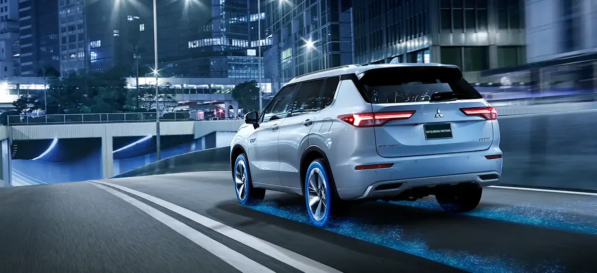 Mitsubishi Outlander-phev - miniatura 6