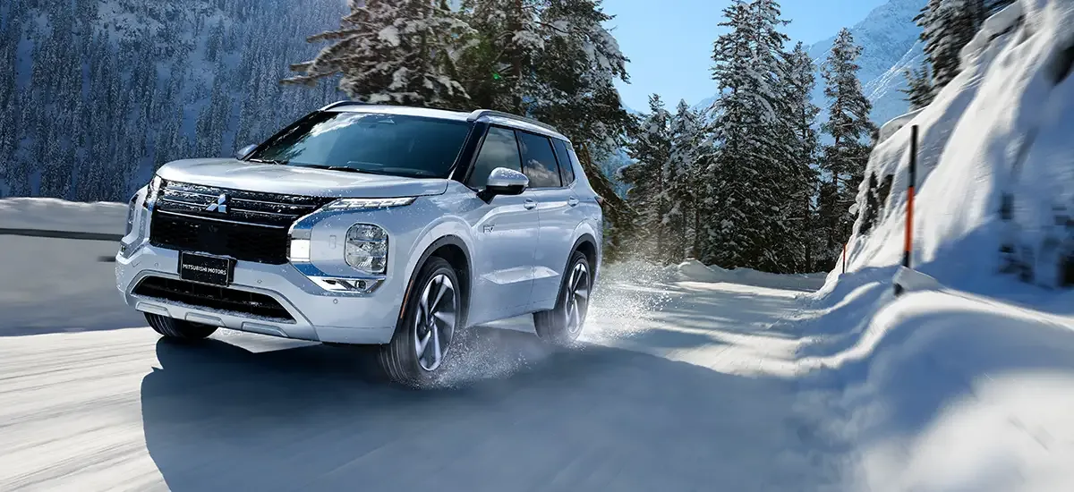 Mitsubishi Outlander-phev - miniatura 7