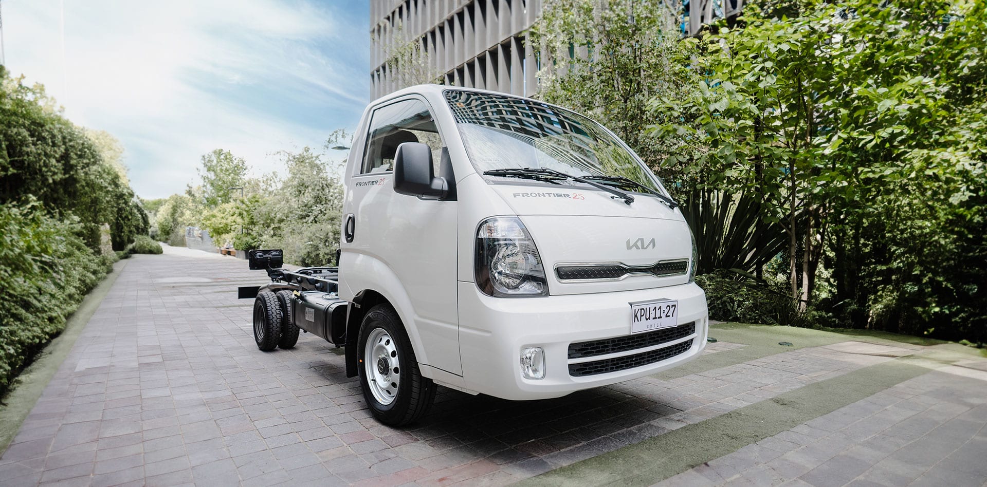 Kia Frontier Chasis Cabina - miniatura 2