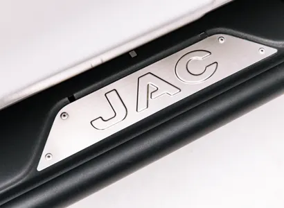 JAC T9 EV - miniatura 9