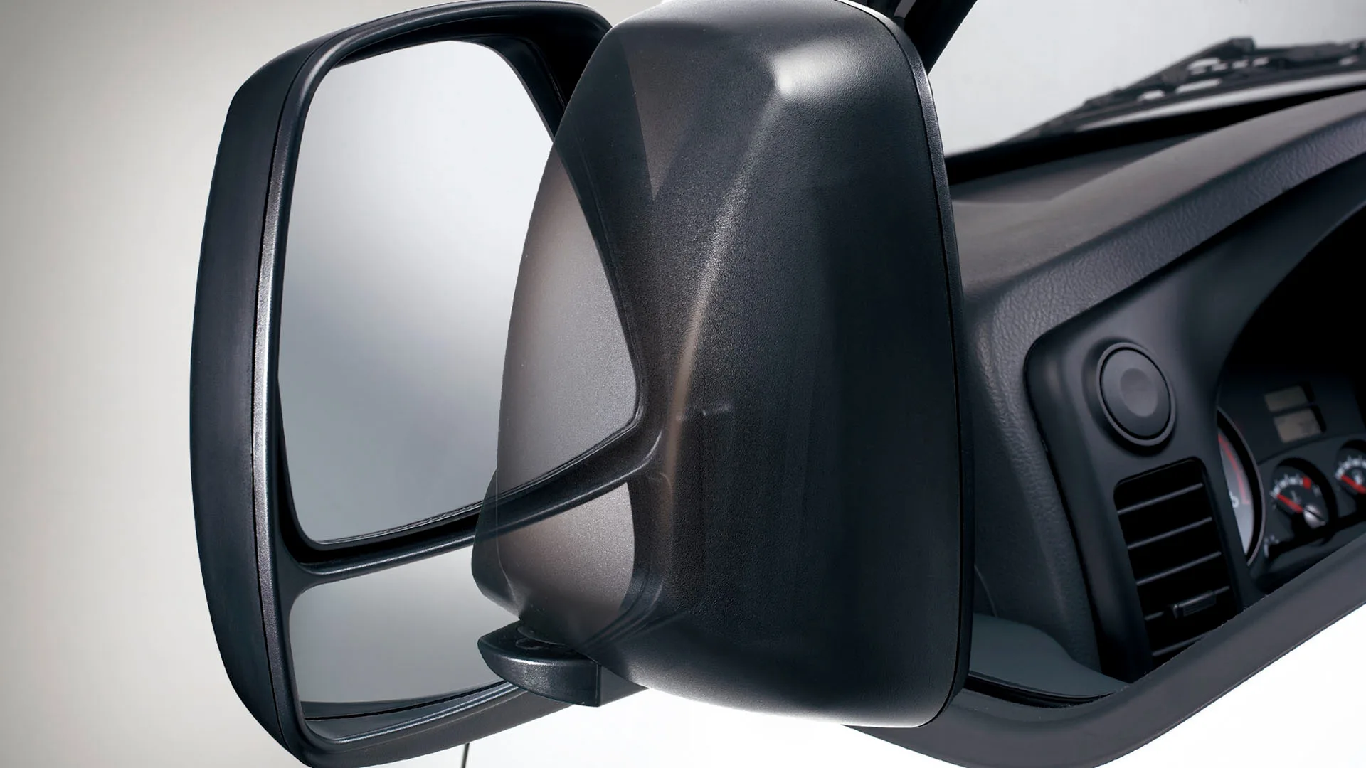 Kia Frontier Chasis Cabina - miniatura 7