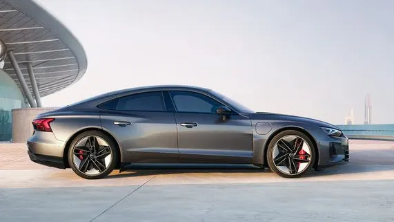 Audi SQ8 - miniatura 7