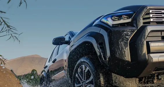 Toyota 4runner - miniatura 3