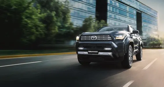 Toyota 4runner - miniatura 4