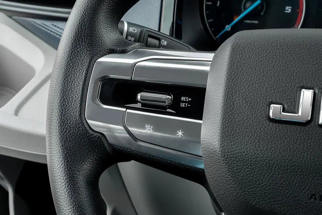 JMC Touring - miniatura 7