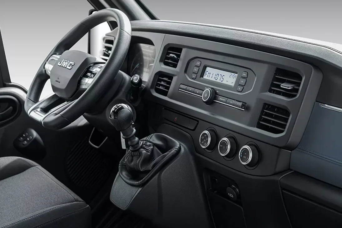 JMC Touring Cargo - miniatura 5