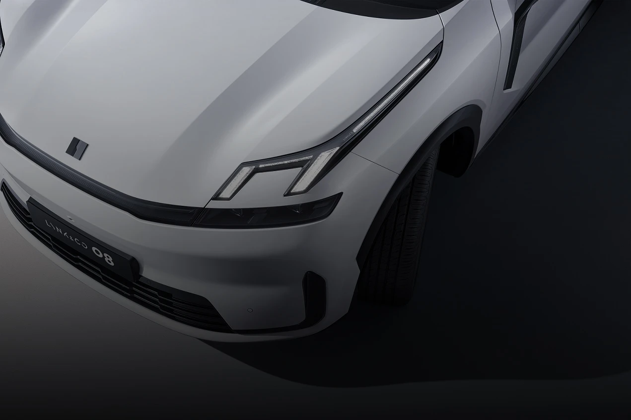 Lynk & Co 08 - miniatura 26
