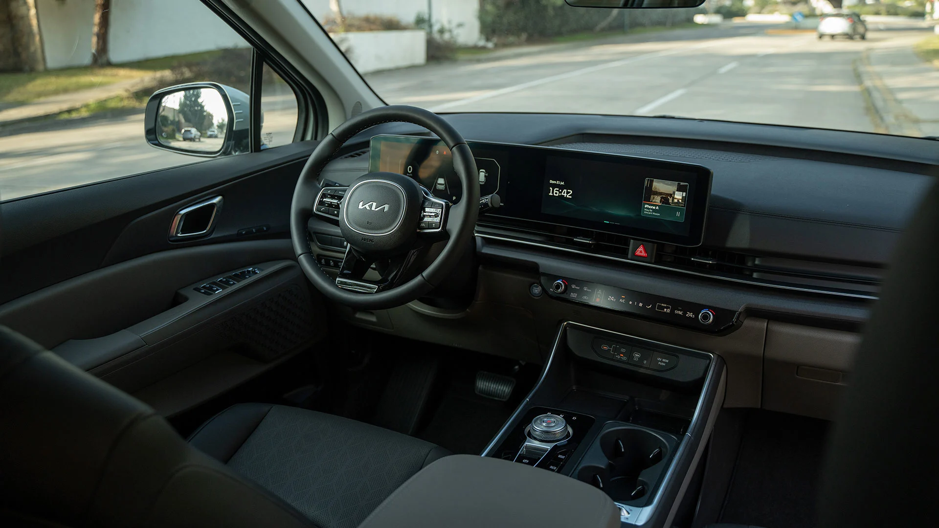 Kia Carnival - miniatura 13