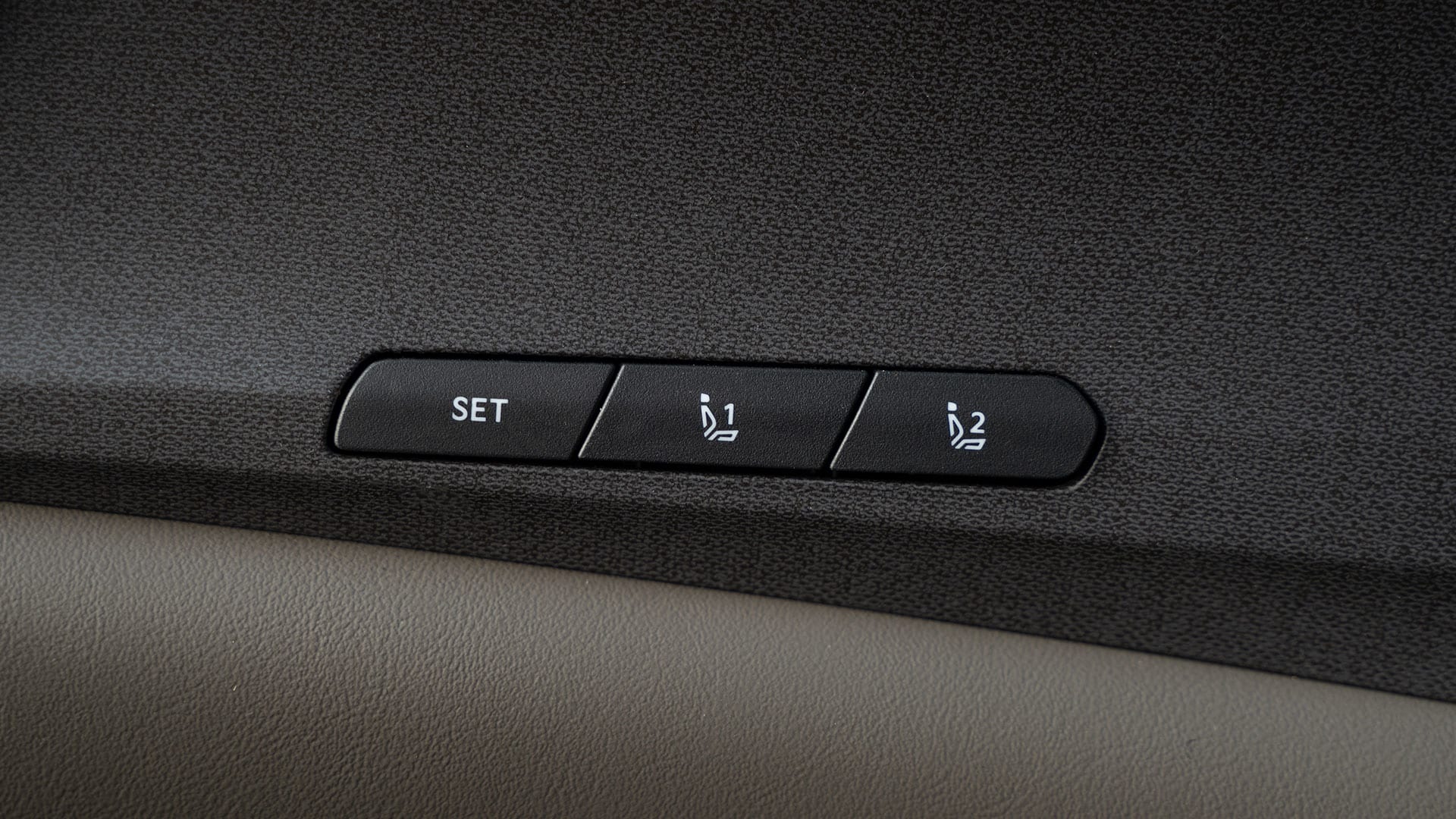 Kia Carnival - miniatura 18