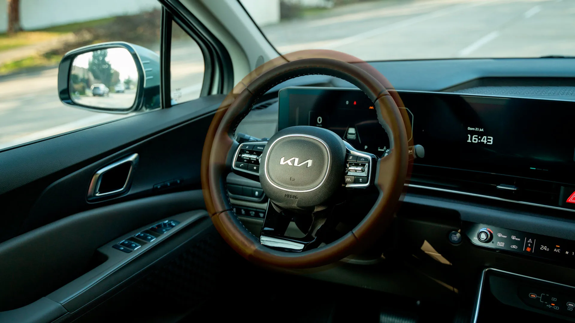 Kia Carnival - miniatura 22