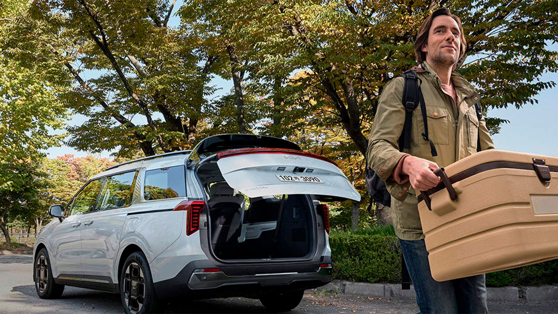 Kia Carnival - miniatura 6