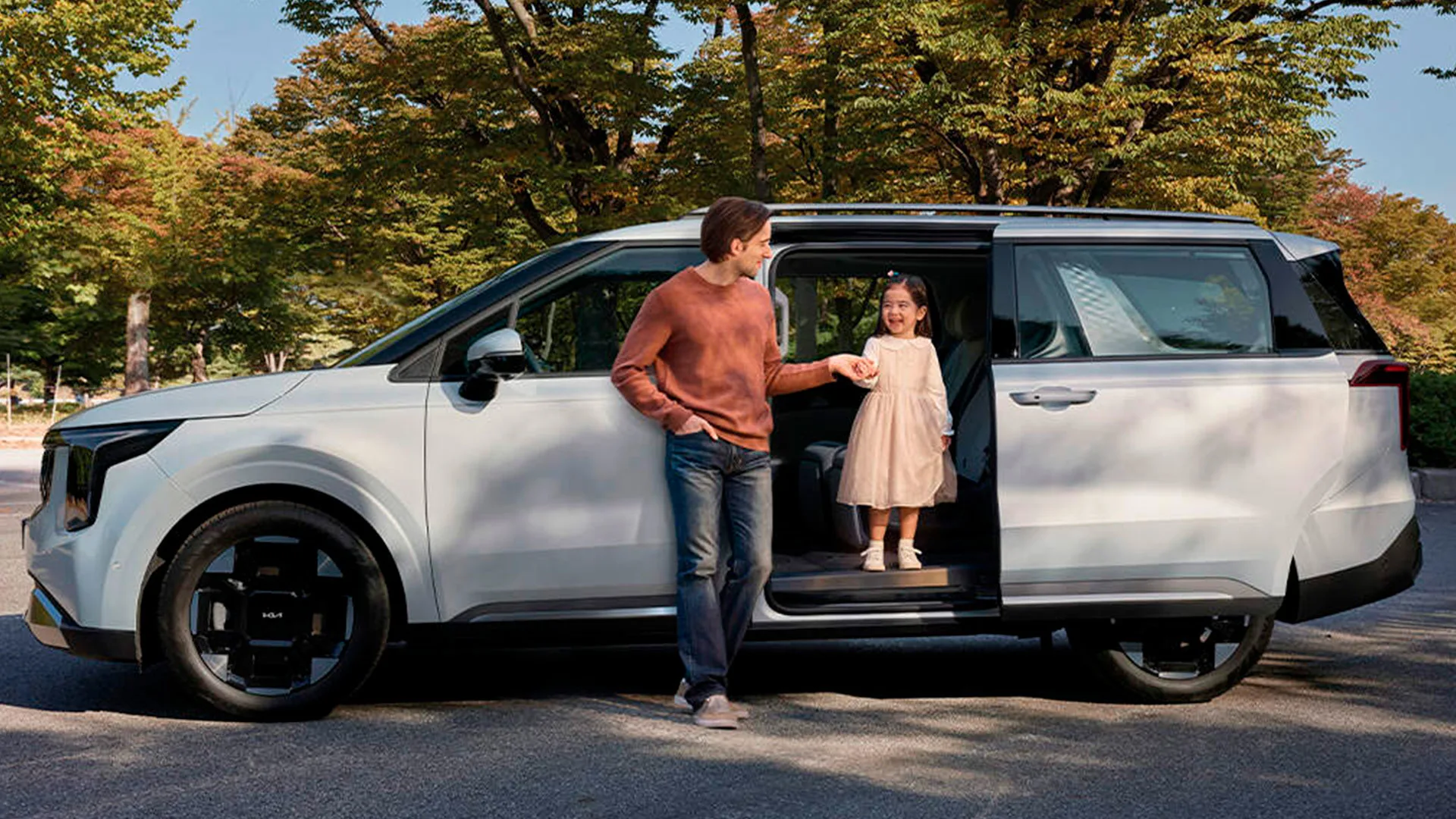 Kia Carnival - miniatura 9