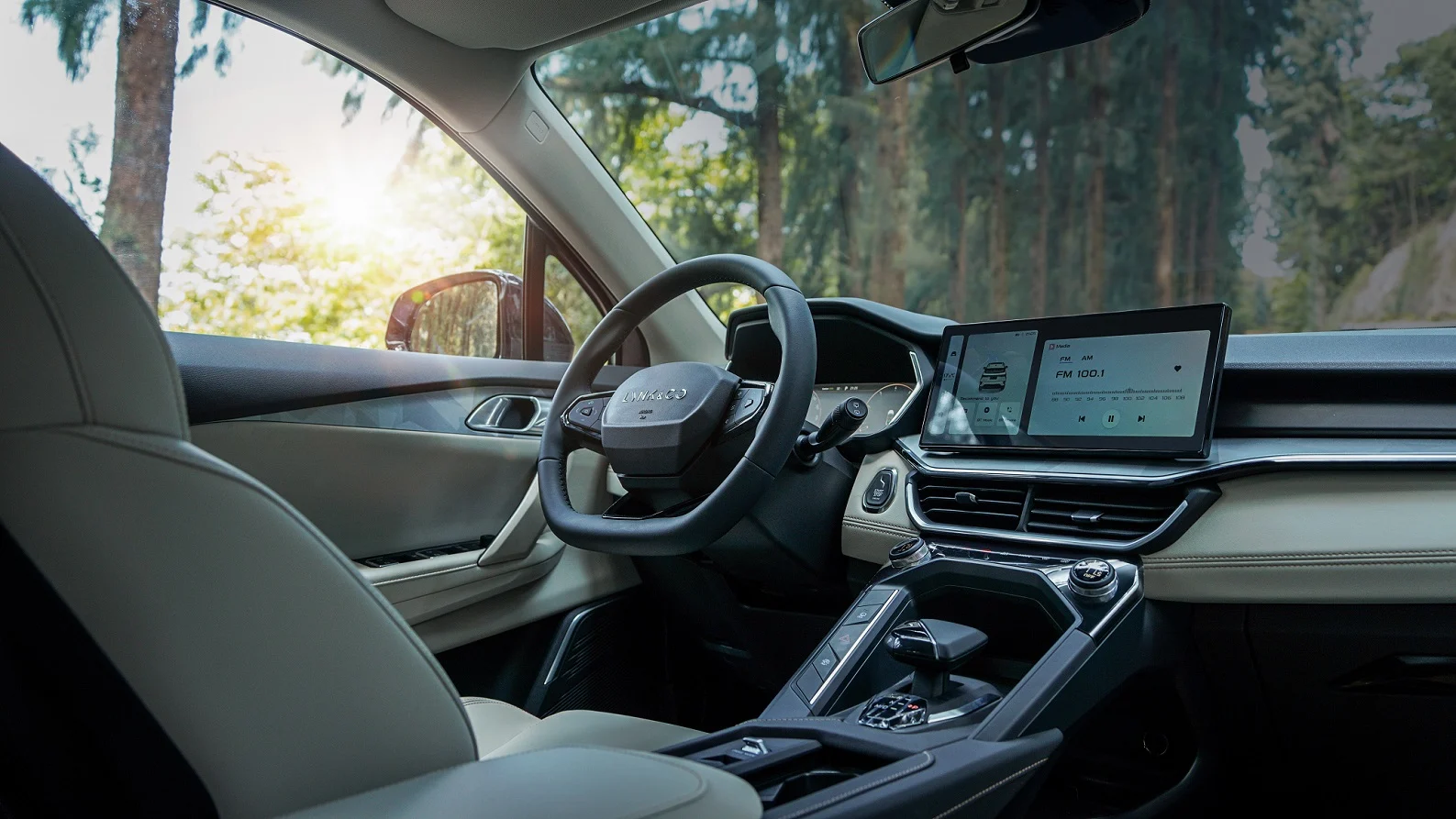 Lynk & Co 06 - miniatura 17