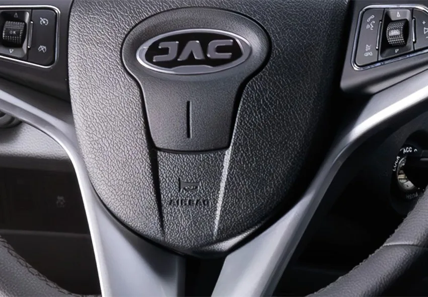 JAC Refine Pasajeros - miniatura 22