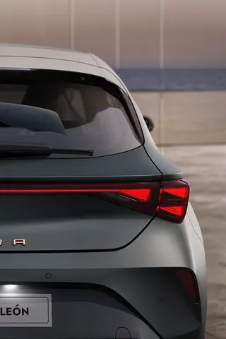 CUPRA Leon - miniatura 100
