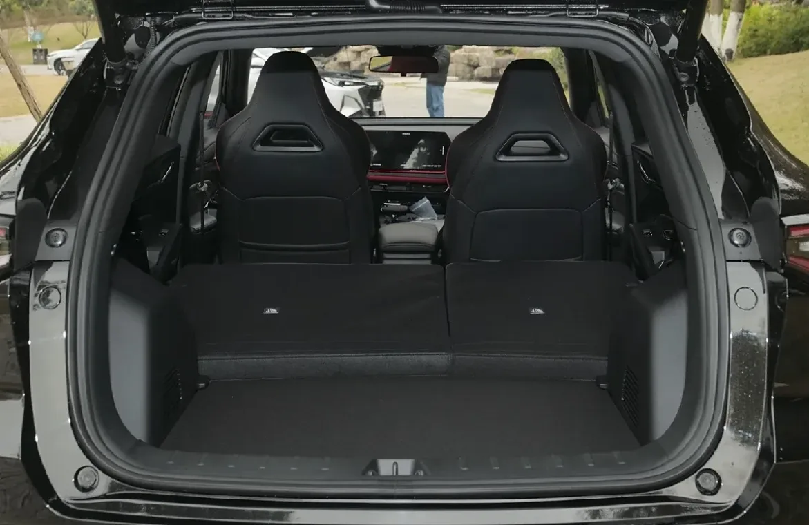 Changan CS35 Max - miniatura 31